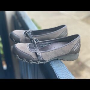 Skechers Women’s Mary Jane Shoes Sz 7